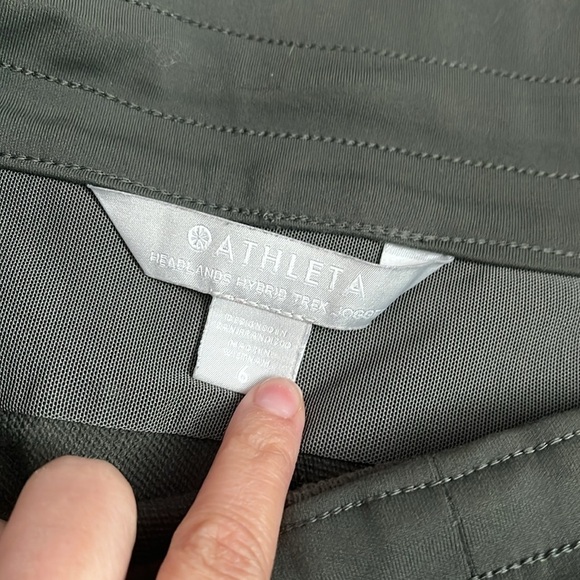“Athleta- Woman’s Headlands Hybrid Trek Joggers size 6” - Picture 2 of 9